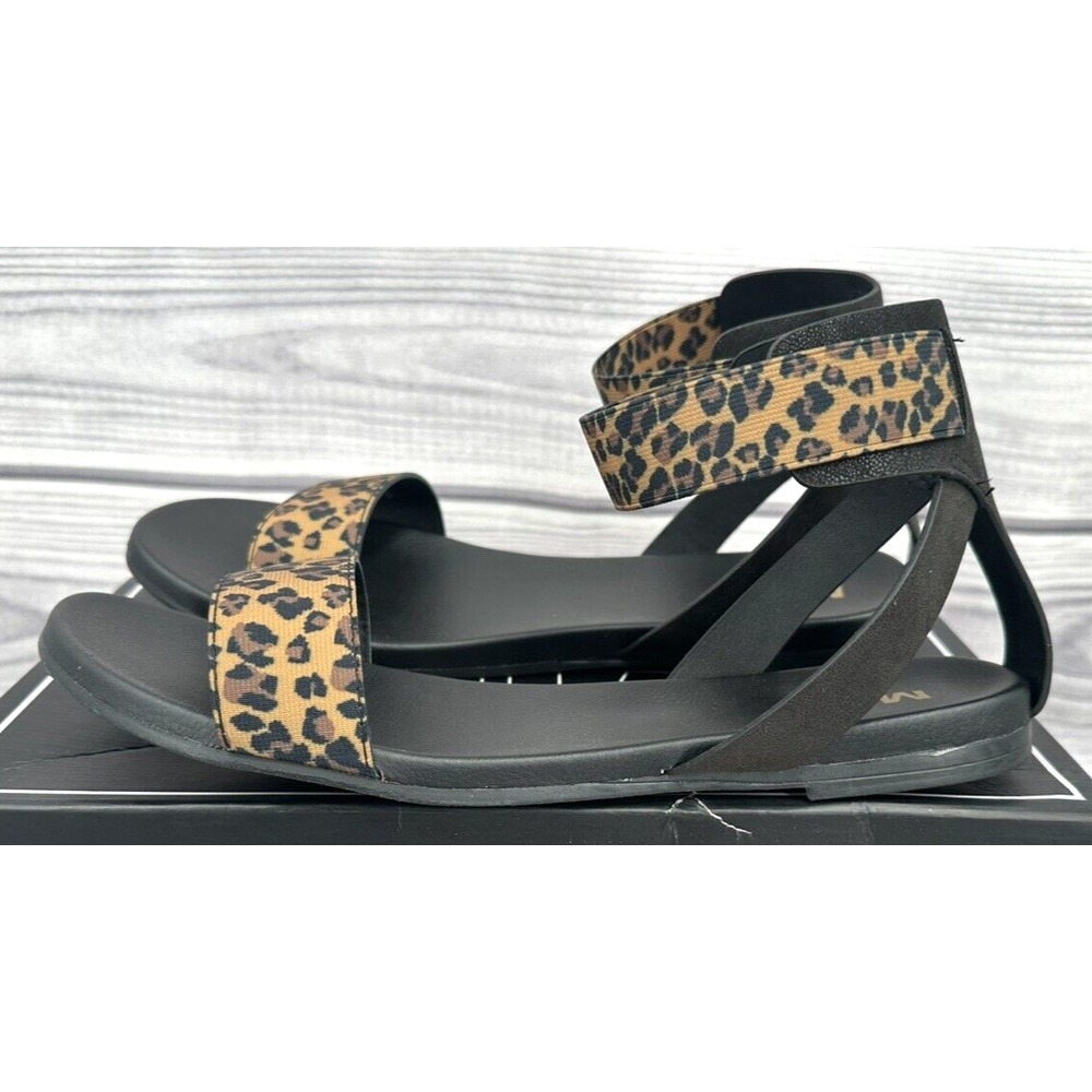 MIA LYDYA LEOPARD PRINT ANKLE STRAP SANDALS  Women's Size 8    NEW IN‎ BOX
